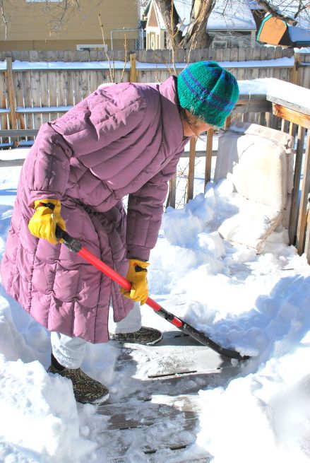 Prevent Snow Shoveling and Snowblowing Injuries