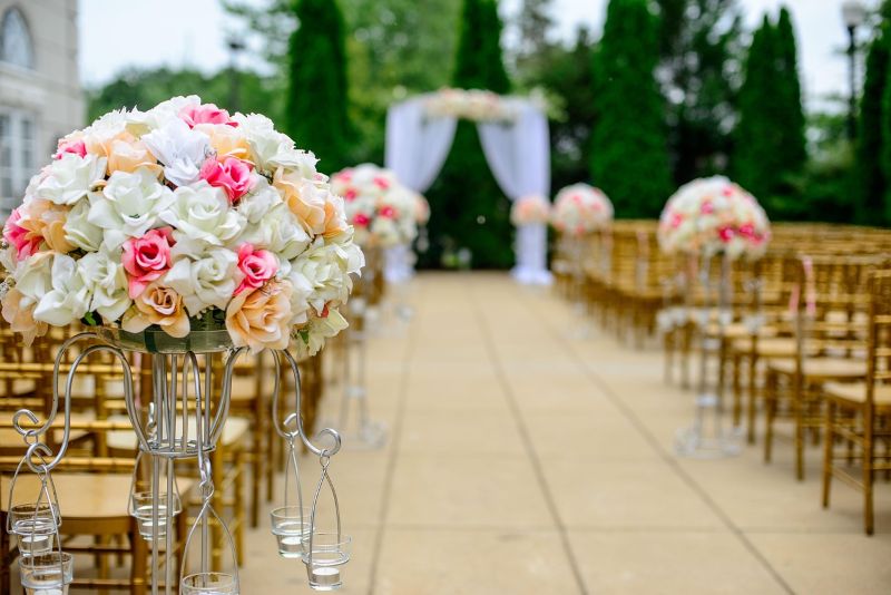 How to Use Flowers to Elevate Your Wedding Venue