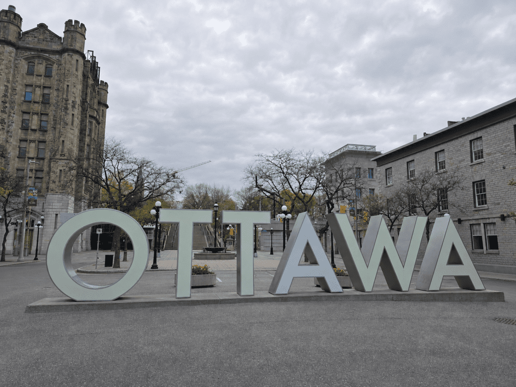 Ottawa sign... Holiday Inn Ottawa Downtown: Summer Travel Stay