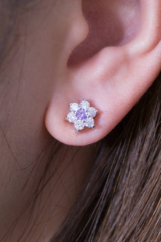 Best Earrings for Sensitive Ears: Safe Materials Guide