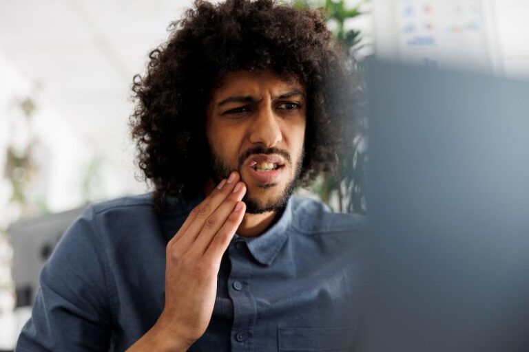 Gum Disease Symptoms You Should Never Ignore