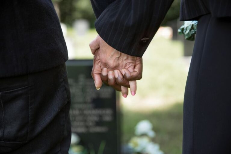 Practical Steps to Take After the Death of a Loved One
