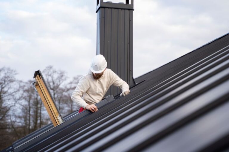 Metal Roof vs. Asphalt Shingles