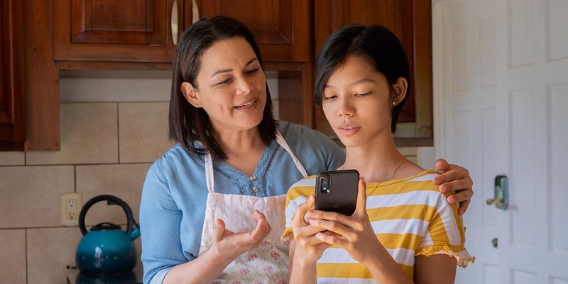Parents: Check Your Child’s Snapchat Location Settings